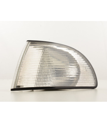 Indicatore di direzione - Parti soggette ad usura Indicatore di direzione anteriore sinistro Audi A4 B5 / 8D 95-99…